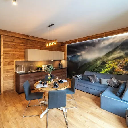 Giewont Apartmanhotel 4*